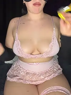 Snapshot of EvaLina111 chatting on 5, 3, 2026 EvaLina111 online show from 5, 3, 2026