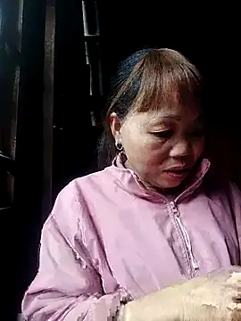 Snapshot of Sam-cute chatting on 1, 2, 2026 Sam-cute online show from 1, 2, 2026