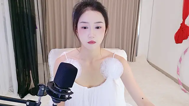 Dancing-Coco12 online show from 15, 3, 2026