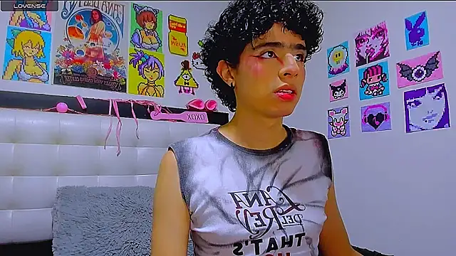 Snapshot of LuanRush_ chatting on 22, 3, 2026 LuanRush online show from 22, 3, 2026