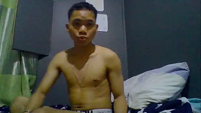 Snapshot of RogueSonX chatting on 21, 3, 2026 RogueSonX online show from 21, 3, 2026