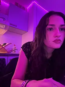 claraaaa06 online show from 18, 1, 2026