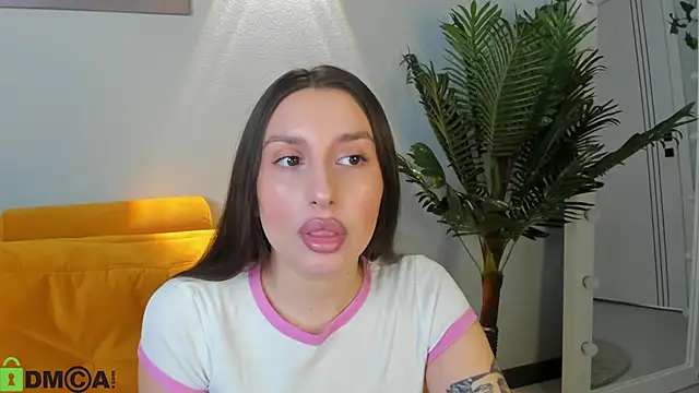 Celine Coello online show from 4, 2, 2026