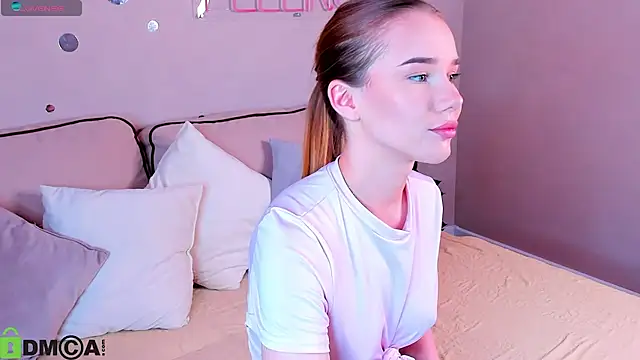 Nicole Vasquez online show from 4, 2, 2026