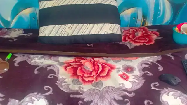 B Slut online show from 12, 3, 2026