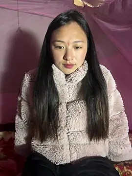 Thuyli xx online show from 4, 2, 2026