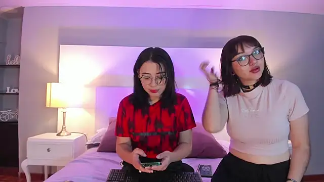 Violett Prince1 online show from 4, 2, 2026