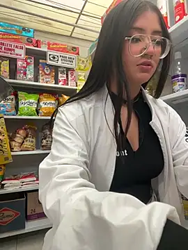 StrawberryPink  online show from 26, 2, 2026