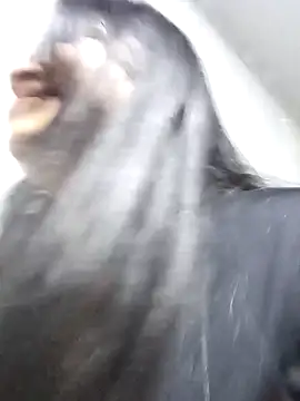 Emma Sweet- online show from 3, 2, 2026