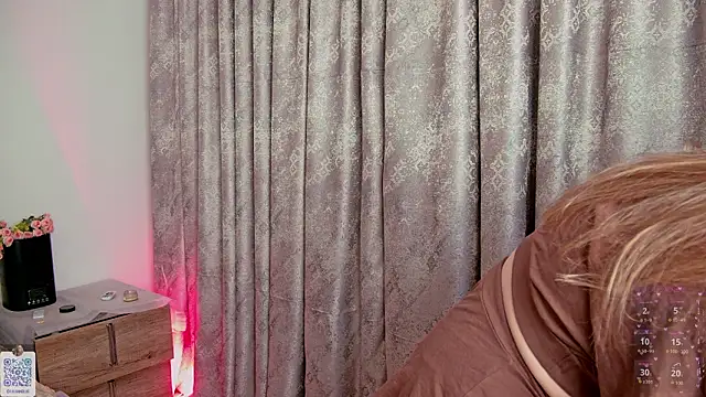 Snapshot of LilianBliss chatting on 8, 3, 2026 LilianBliss online show from 8, 3, 2026