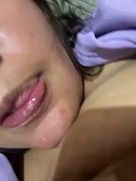 Nailealipsglossy online show from 3, 2, 2026