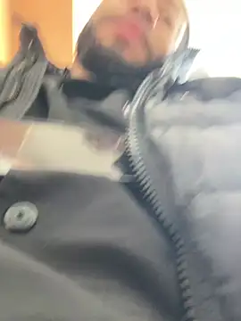 Snapshot of givemeabreak34 chatting on 21, 3, 2026 givemeabreak34 online show from 21, 3, 2026