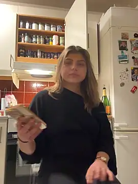 justsomeoneuknow online show from 7, 2, 2026