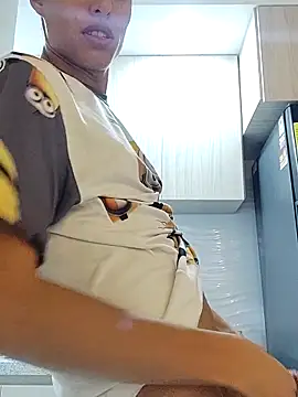 Sexxo couple online show from 5, 2, 2026