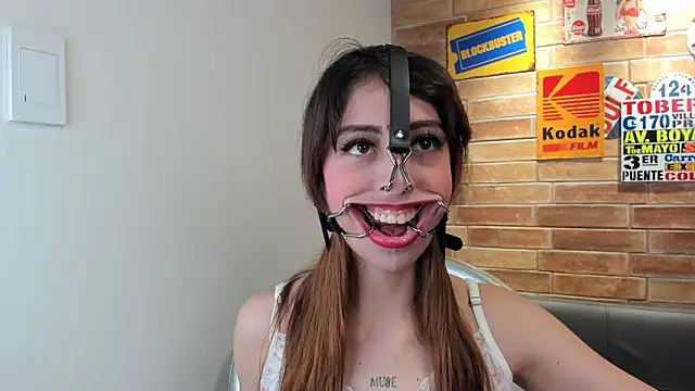 foxy tiana online show from 3, 2, 2026