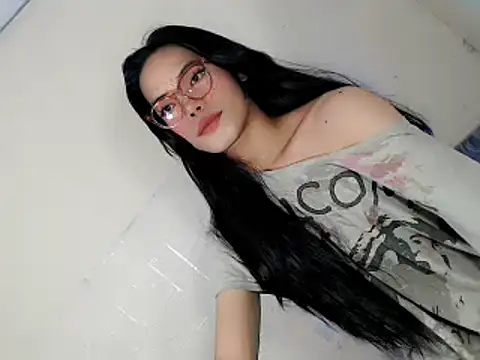 Snapshot of Urhotfucking_veronica1 chatting on 1, 3, 2026 Urhotfucking veronica1 online show from 1, 3, 2026