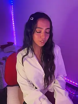 Snapshot of laraa_rous chatting on 27, 2, 2026 laraa rous online show from 27, 2, 2026