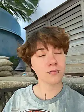 Snapshot of IceMur chatting on 9, 4, 2026 IceMur online show from 9, 4, 2026