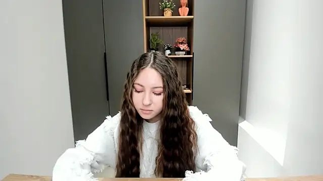 NakeshaPogar online show from 18, 1, 2026