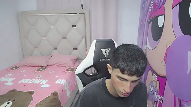 Akyra latinn online show from 17, 1, 2026