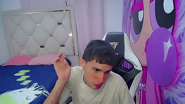 Akyra latinn online show from 12, 2, 2026