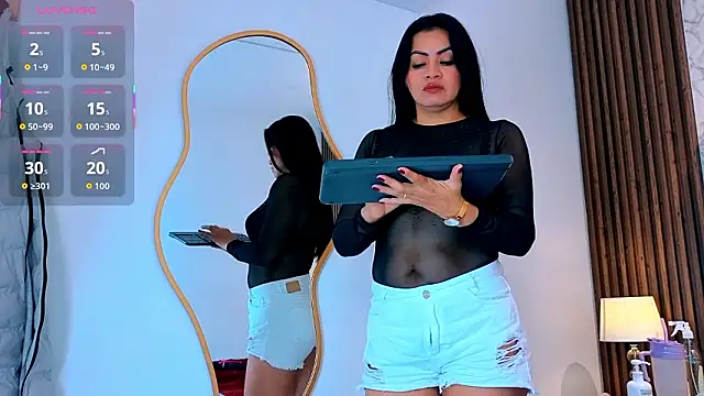 naomy smithxx online show from 10, 2, 2026