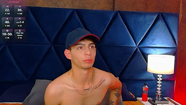 Snapshot of Logan_Woods chatting on 14, 3, 2026 Logan Woods online show from 14, 3, 2026