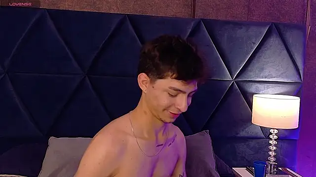 Snapshot of Logan_Woods chatting on 17, 3, 2026 Logan Woods online show from 17, 3, 2026