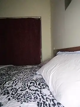 Snapshot of Madalin1bi1 chatting on 18, 2, 2026 Madalin1bi1 online show from 18, 2, 2026