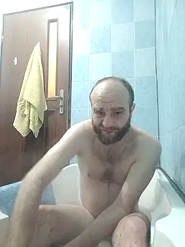 AlexanderArmani online show from 4, 2, 2026