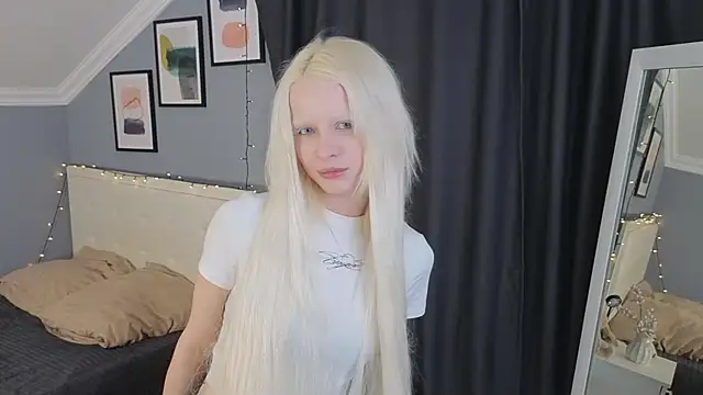 Naomi Demio online show from 11, 3, 2026