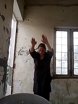 Cute-karisma1234 online show from 17, 3, 2026