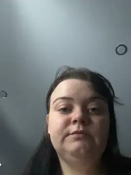 Peachy-Girl online show from 10, 2, 2026