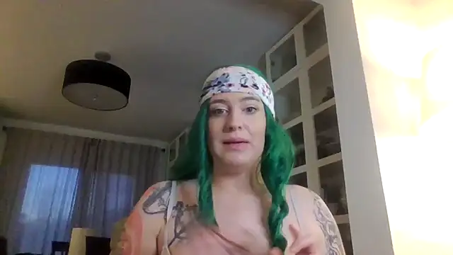 DaisyBlake online show from 4, 2, 2026