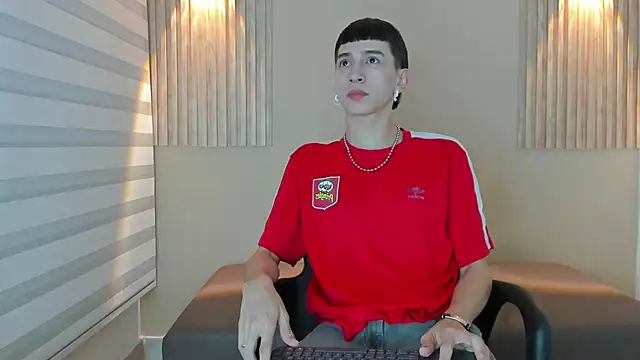 lian cameron online show from 14, 2, 2026