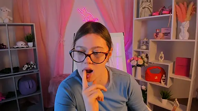 CelestineMauriac online show from 16, 2, 2026