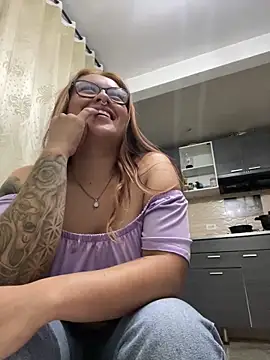 Snapshot of SOPHIIE_LUX_ chatting on 25, 3, 2026 SOPHIIE LUX online show from 25, 3, 2026