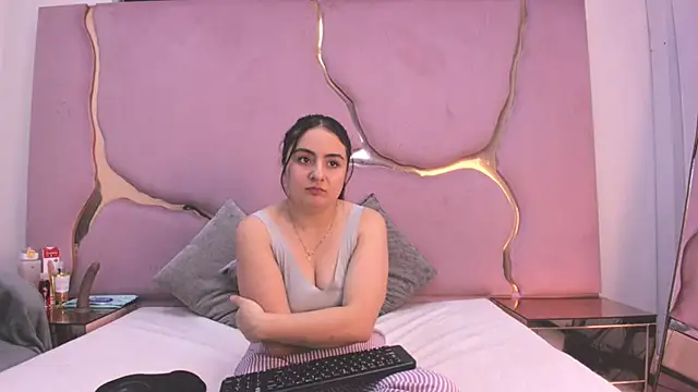 IsabelDelacroix online show from 4, 2, 2026