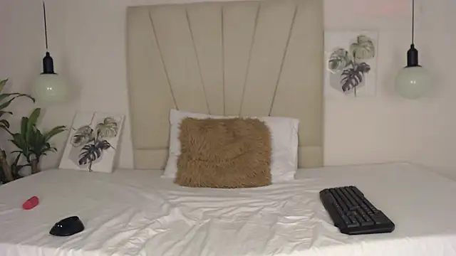 Ashley Ebony   online show from 20, 2, 2026