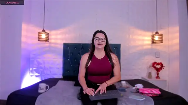 samantha foxyy online show from 6, 2, 2026