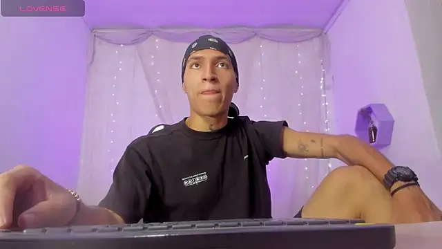 dantefriore  online show from 4, 2, 2026