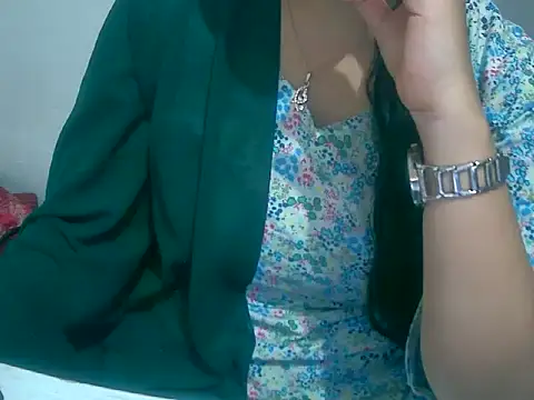 Cute Aliyaa online show from 28, 2, 2026