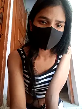 Snapshot of Mahira-- chatting on 6, 3, 2026 Mahira-- online show from 6, 3, 2026