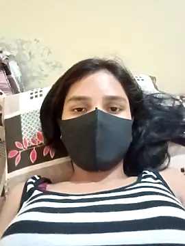 Snapshot of Mahira-- chatting on 9, 3, 2026 Mahira-- online show from 9, 3, 2026