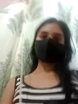 Snapshot of Mahira-- chatting on 8, 4, 2026 Mahira-- online show from 8, 4, 2026