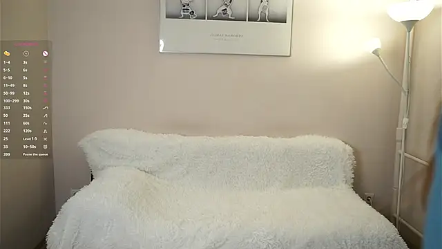 LoraLynn online show from 11, 2, 2026