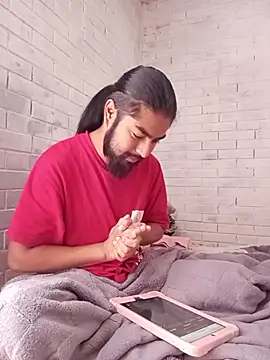 RavenRojo22 online show from 9, 2, 2026