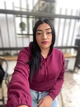 Georgia Pink online show from 3, 2, 2026