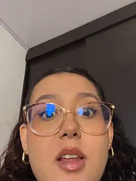 kittysophie  online show from 1, 2, 2026