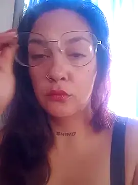 kuramaqueen online show from 3, 2, 2026